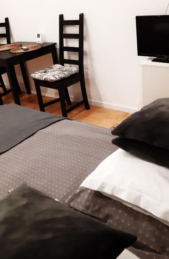 Topolowa Apartments - Self Check In - Next To Main Rail, 10 Min To Main Square Krasków Εξωτερικό φωτογραφία